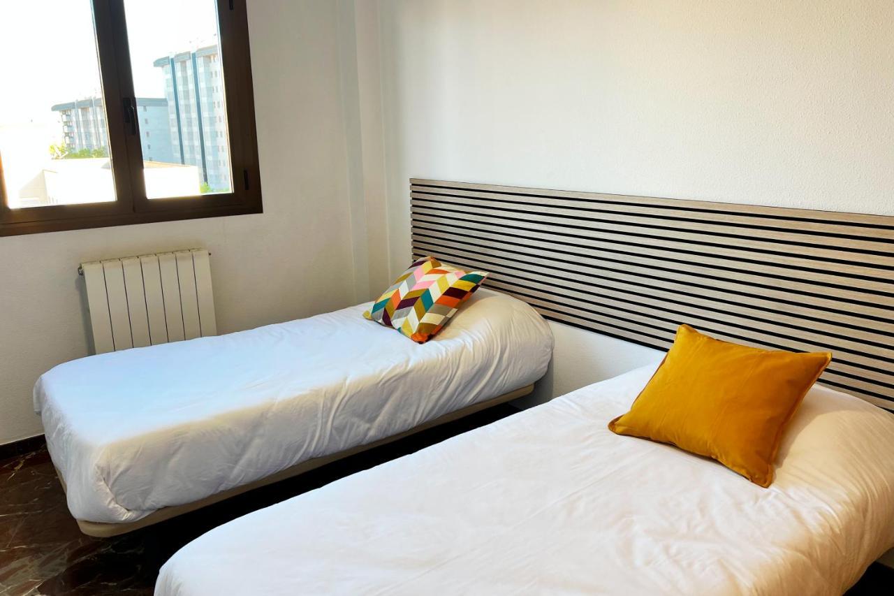 Apartamentos Zaragoza 3000 Экстерьер фото